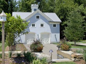 half x-brace garage doors that look like barn doors