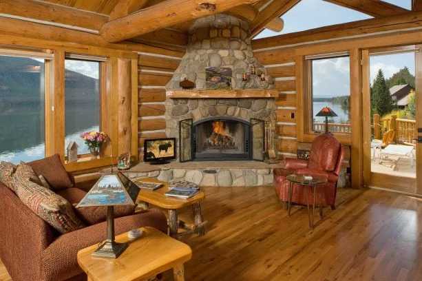 low ceiling cabin living room with a lot of windows