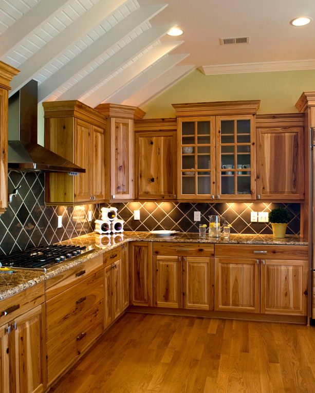 classic kitchen cabinet with stepped crown molding for the trim idea