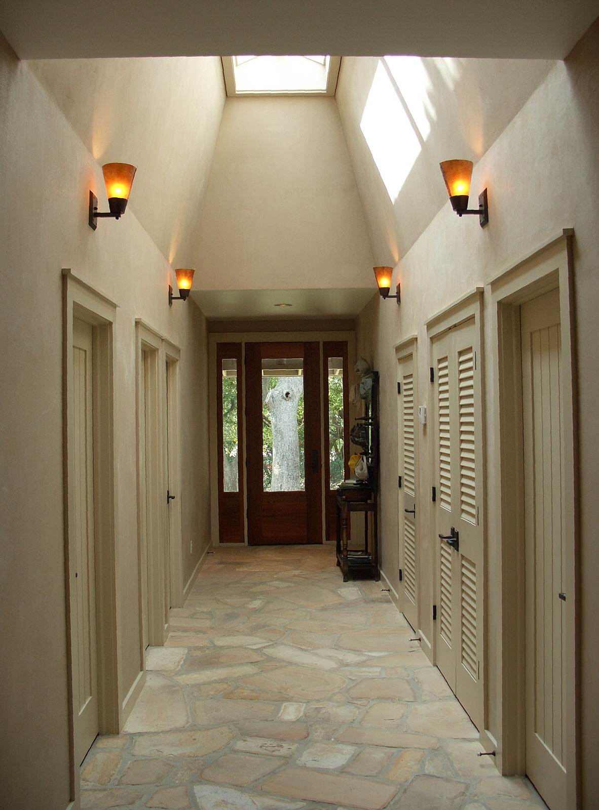 15 Impressive Hallway Door Ideas To Connect Your Rooms Nicely La Urbana
