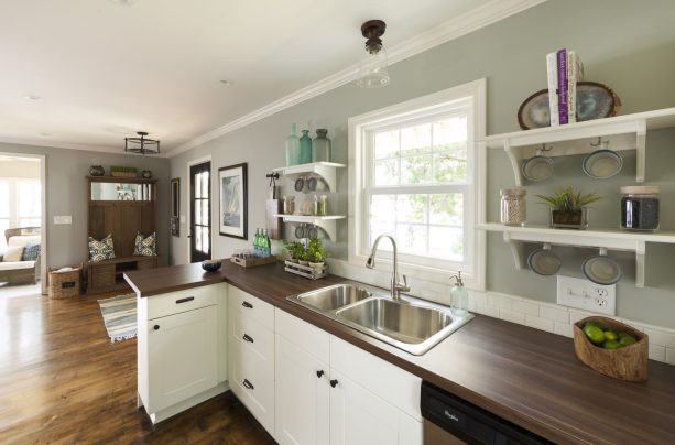 laminate countertop from ikea that mimics wood without connecting to the backsplash