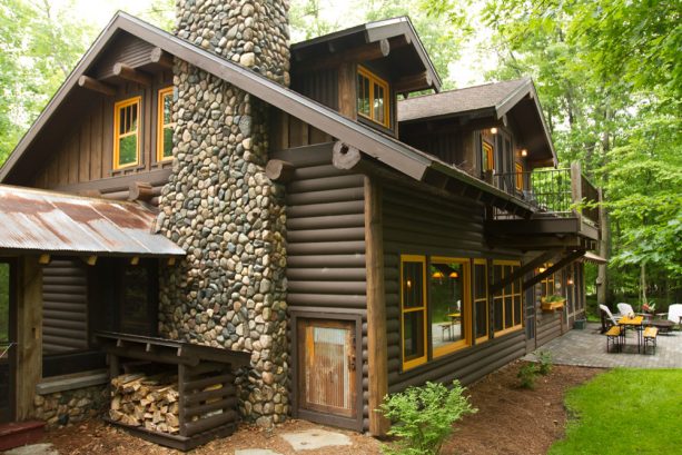 mixed materials for a traditional log cabin roof