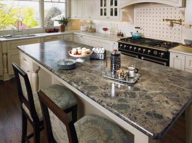 travertine silver perimeter and breccia paradiso island laminate countertops without connecting to the backsplash