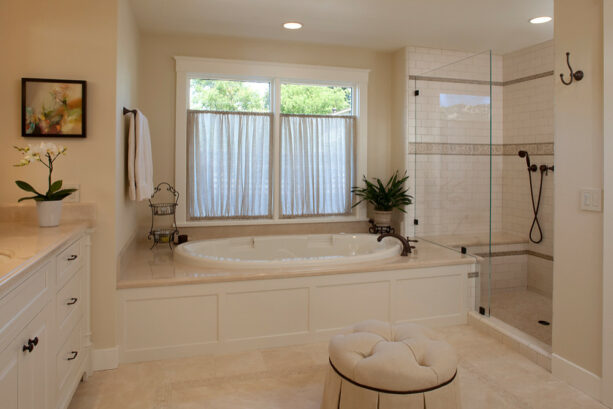 wood baseboard bathroom trim in benjamin moore - mascarpone color