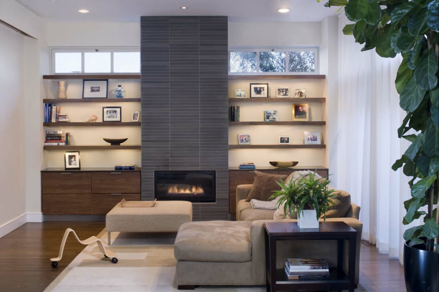 12 Trendy Ideas of a Fireplace Without a Mantle for a Minimalist Look ...