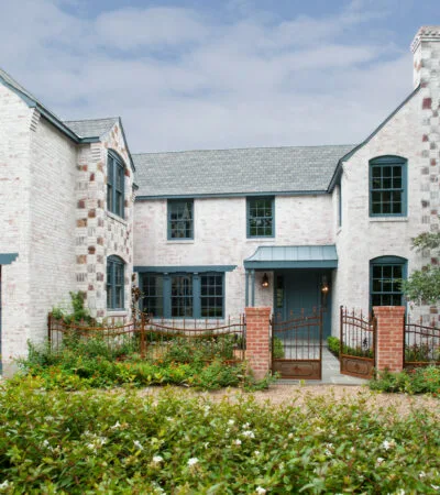 turquoise trim color for white house